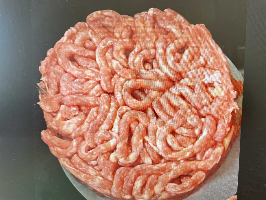 Steaks hachés fabriqués à partir de la matière première ci-dessous : photo du produit rappelé le 24/07/2026